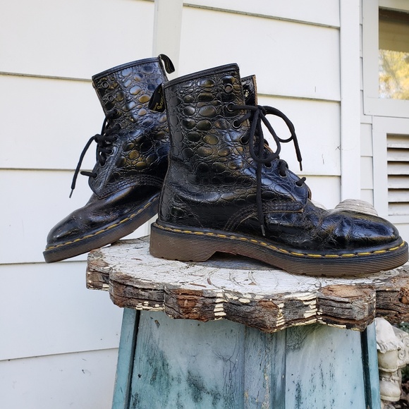 Vintage England Crocodile Dr Martens Combat Boots - Picture 3 of 8